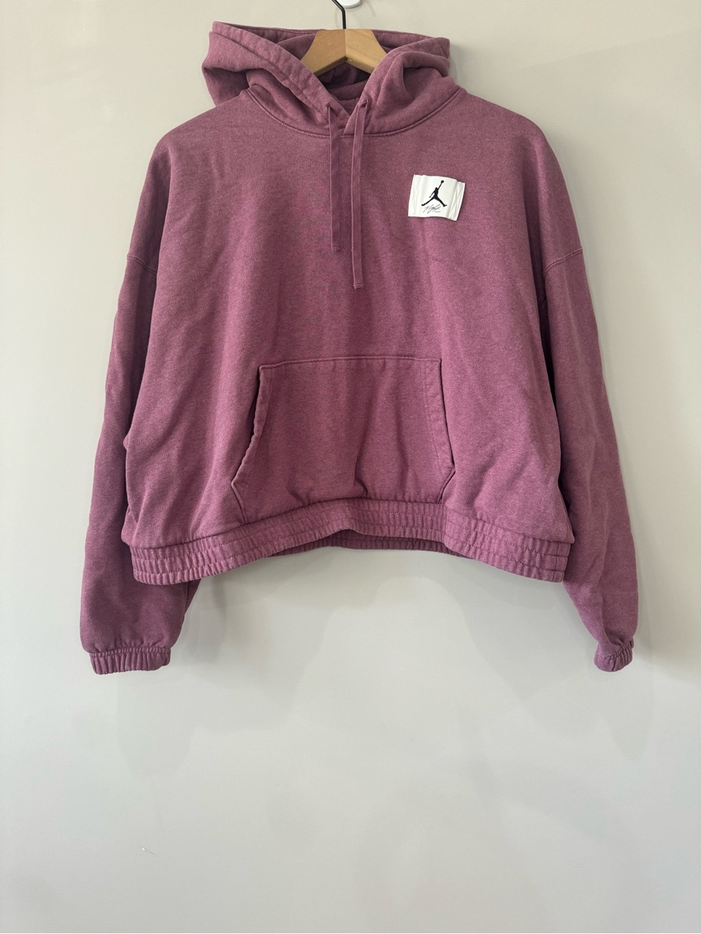 Jordan Loose Fit Mauve/Pink Cropped Pullover Hoodie with Jumpman Patch Size XL